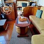 Houseboat Cosy Et Atypique A Le Zimon *