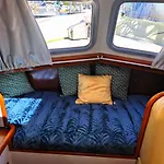Houseboat Cosy Et Atypique A Le Zimon *