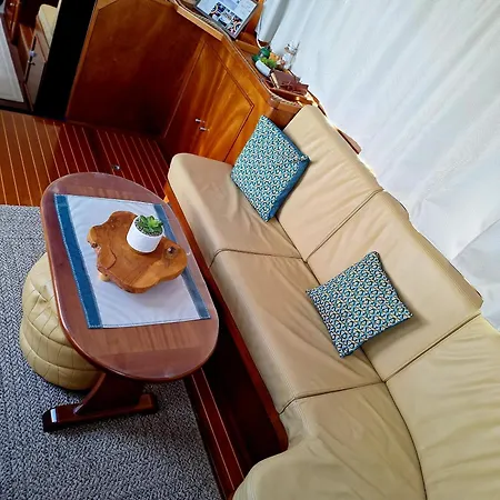 船屋 Bateau Le Zimon - Insolite