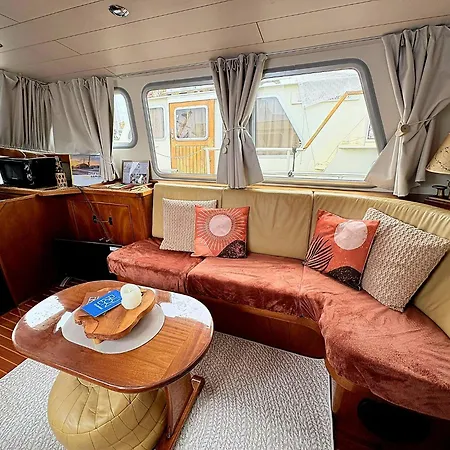 Hotel en barco Houseboat Cosy Et Atypique A Le Zimon *